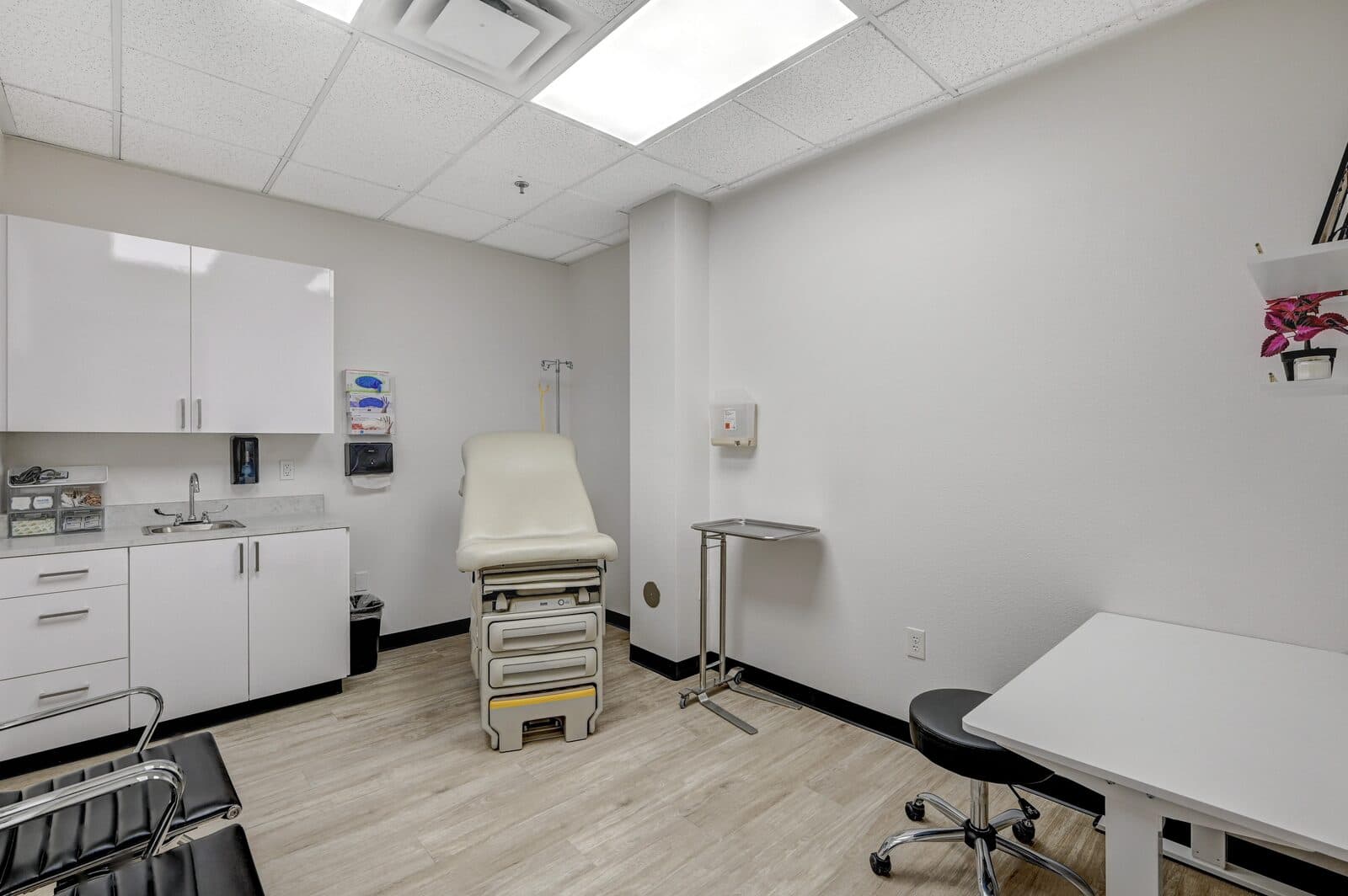 Elite Medical Suites facility — photo 20