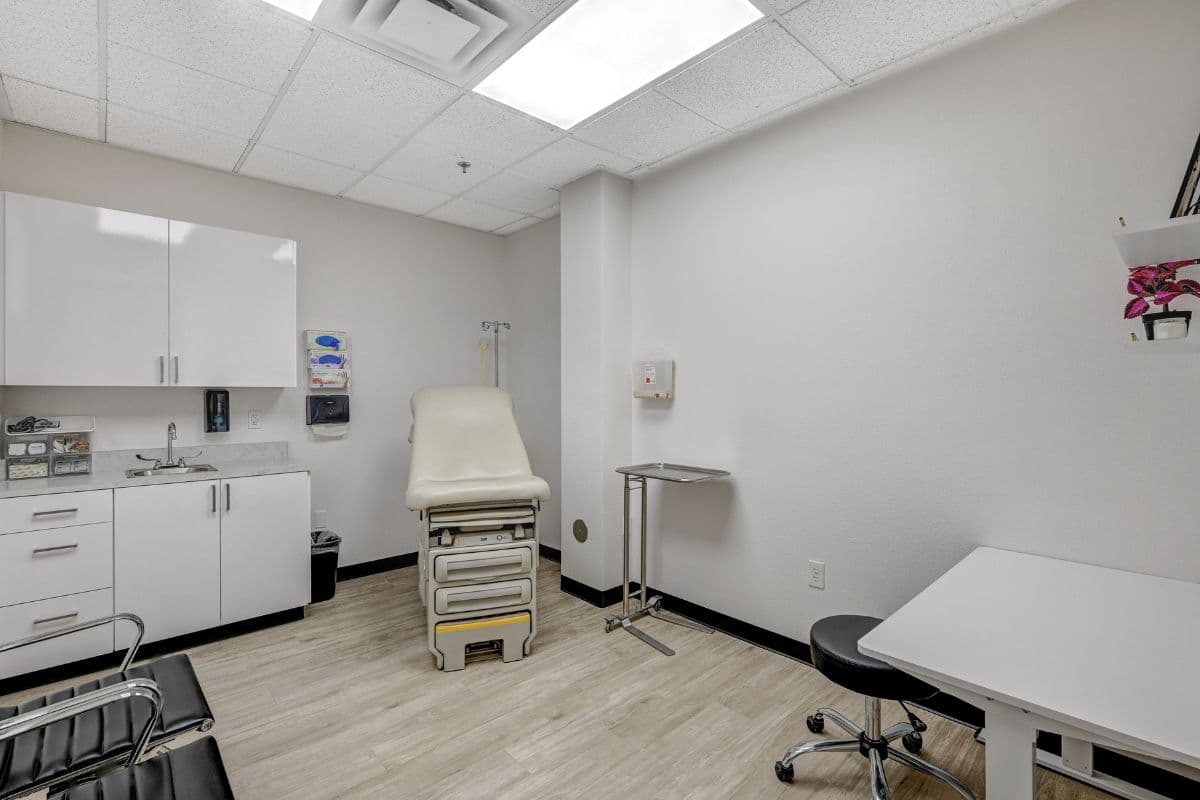 Elite Medical Suites facility photo 39